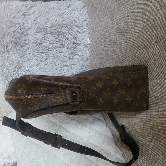 Louis Vuitton LV Monogram Marceau GM Vintage Crossbody Bag. - Picture 5 of 14